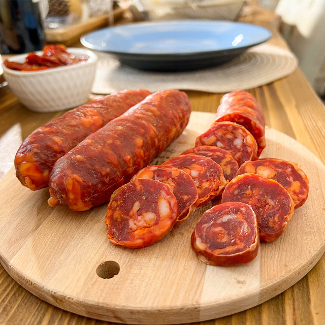 Salsiccia a Catenella con Peperoncino di Calabria - Dolce, Piccante e Bianca - 300/400g - immagine 2